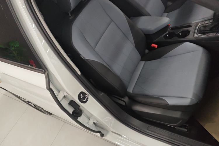 Used Volkswagen Lavida 2024 1.5L Automatic Starry Sky 5 Million Edition Right Front Seat
