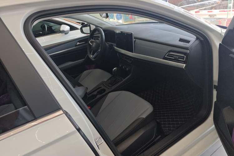 Used Volkswagen Lavida 2024 1.5L Automatic Starry Sky 5 Million Edition Right Front Seat