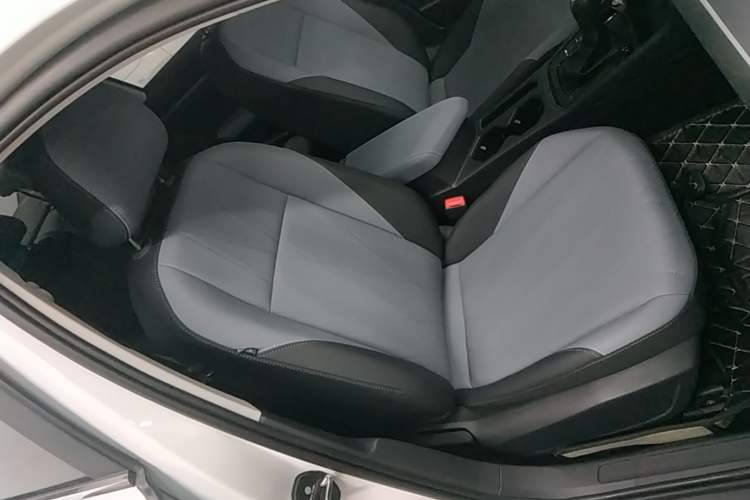 Used Volkswagen Lavida 2024 1.5L Automatic Starry Sky 5 Million Edition Right Front Seat