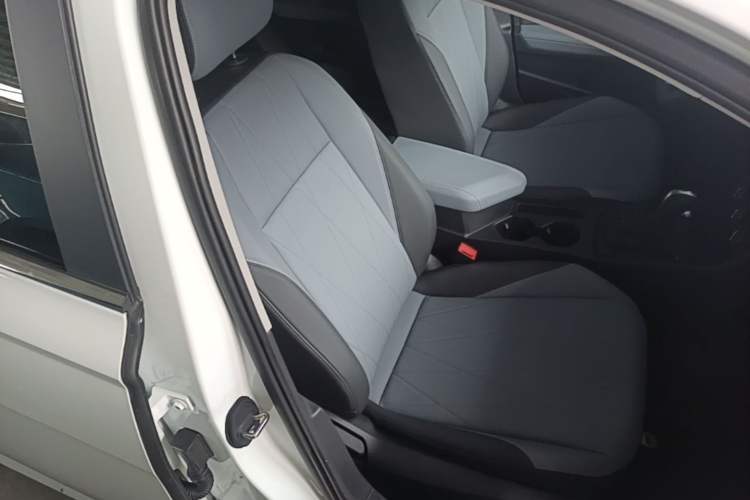 Used Volkswagen Lavida 2024 1.5L Automatic Starry Sky 5 Million Edition Right Front Seat