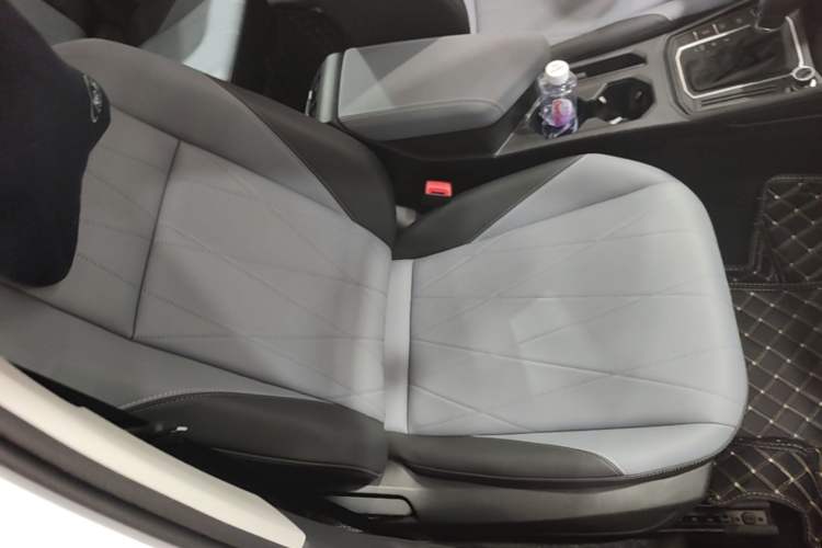 Used Volkswagen Lavida 2024 1.5L Automatic Starry Sky 5 Million Edition Right Front Seat
