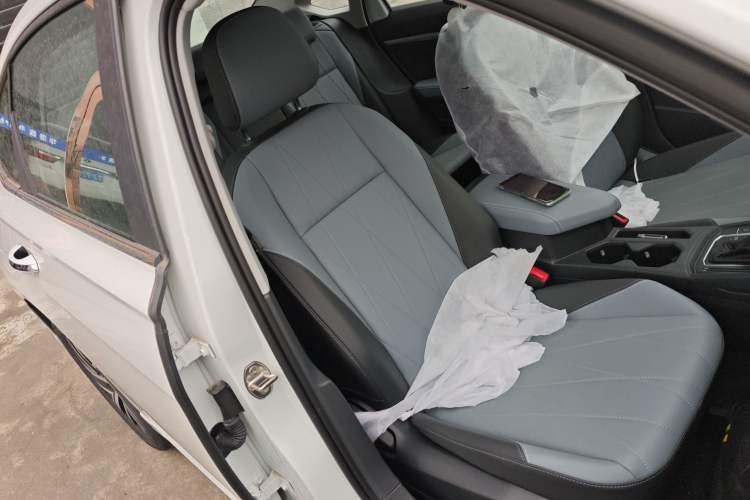 Used Volkswagen Lavida 2024 1.5L Automatic Starry Sky 5 Million Edition Right Front Seat