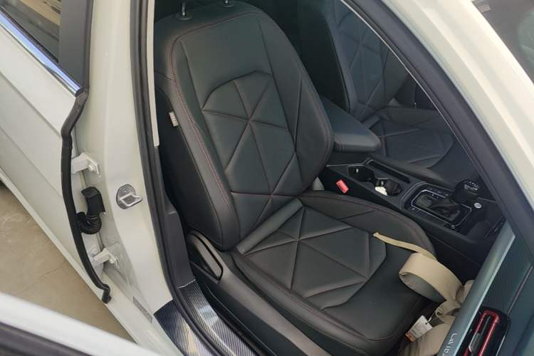 Used Volkswagen Lavida 2024 300TSI DSG Starry Sky Leading Edition Right Front Seat