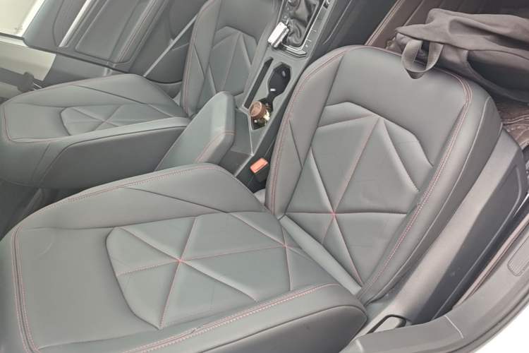 Used Volkswagen Lavida 2024 300TSI DSG Starry Sky Leading Edition Right Front Seat
