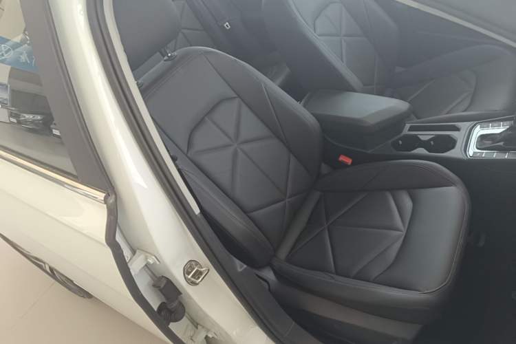 Used Volkswagen Lavida 2024 300TSI DSG Starry Sky Leading Edition Right Front Seat