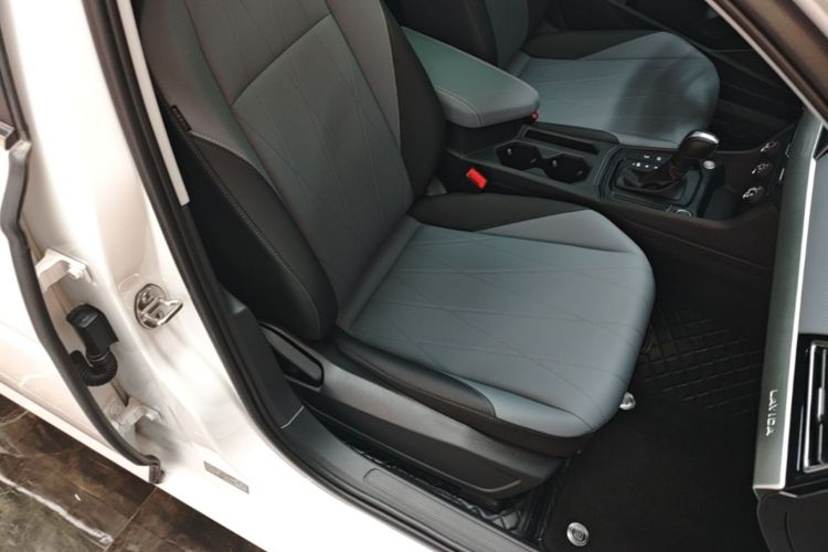 Used Volkswagen Lavida 2024 1.5L Automatic Starry Sky 5 Million Edition Right Front Seat