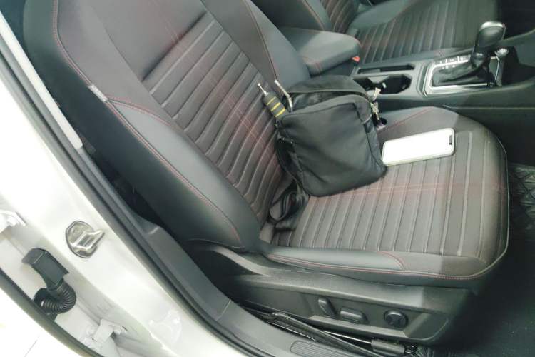 Used Volkswagen Lavida 2024 300TSI DSG Starry Sky Deluxe Edition Right Front Seat
