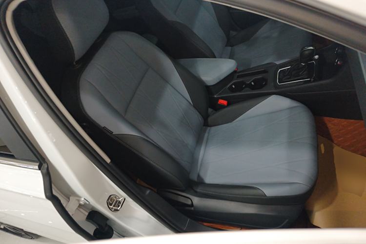 Used Volkswagen Lavida 2024 1.5L Automatic 5 Million Edition Right Front Seat