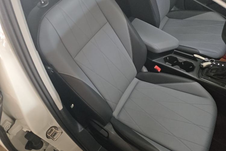 Used Volkswagen Lavida 2024 1.5L Automatic Starry Sky 5 Million Edition Right Front Seat