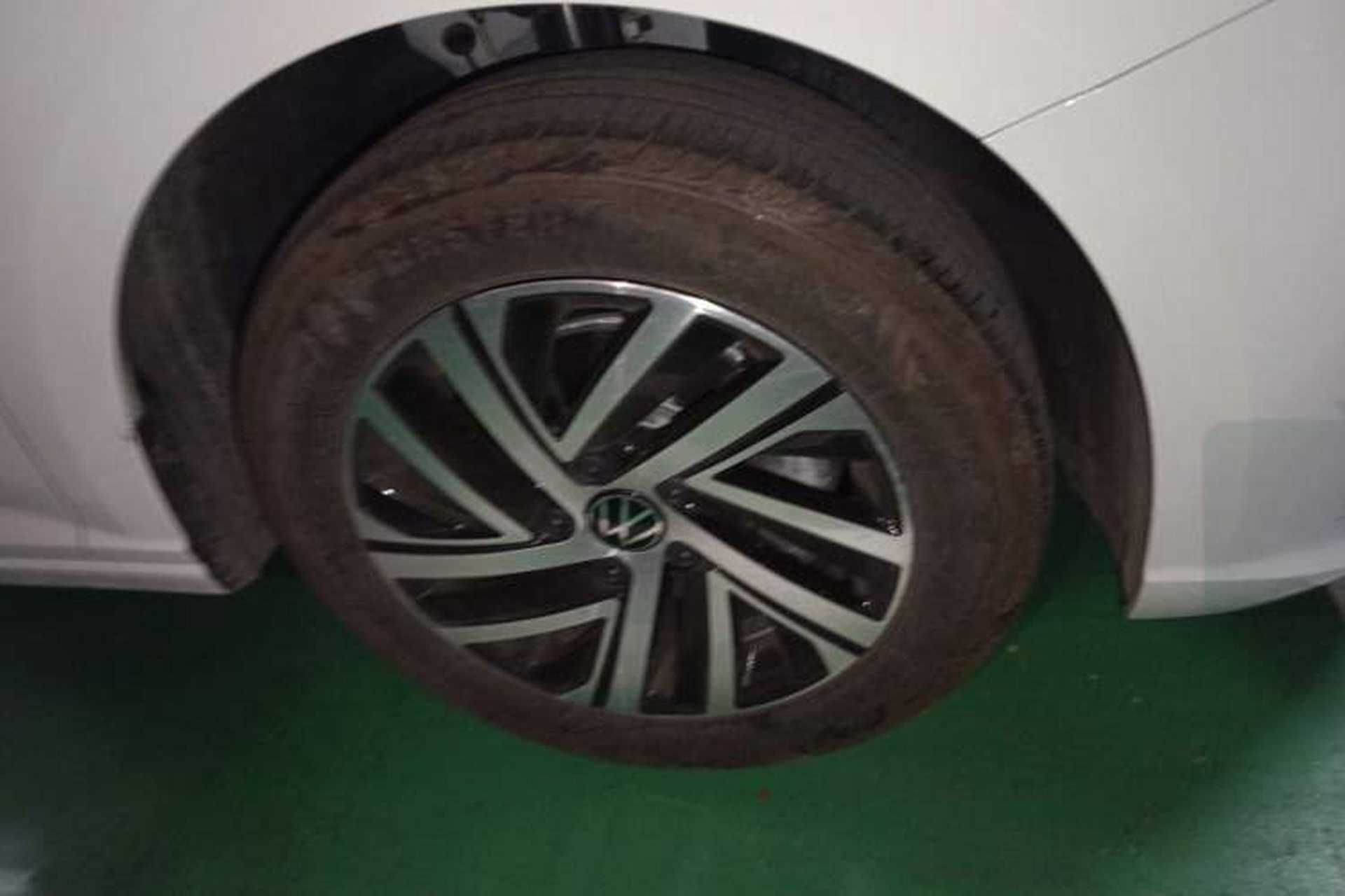Used Volkswagen Lavida 2024 300TSI DSG Starry Sky Leading Edition Right Front Wheel Hub