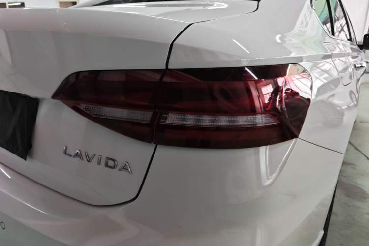 Used Volkswagen Lavida 2024 1.5L Automatic 5 Million Edition Right Rear Taillight