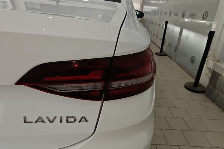 Used Volkswagen Lavida 2024 1.5L Automatic DeYi Edition Right Rear Taillight