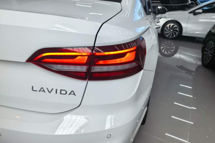 Used Volkswagen Lavida 2024 1.5L Automatic 5 Million Edition Right Rear Taillight
