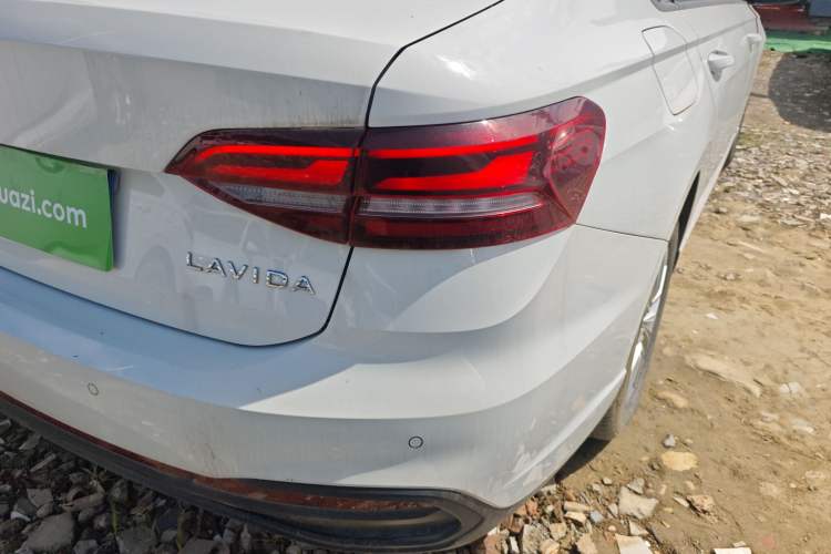 Used Volkswagen Lavida 2024 1.5L Automatic DeYi Edition Right Rear Taillight