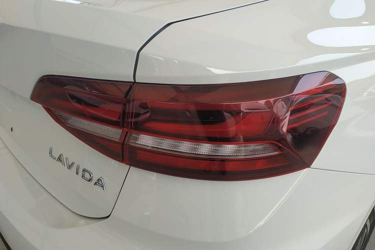 Used Volkswagen Lavida 2024 1.5L Automatic 5 Million Edition Right Rear Taillight