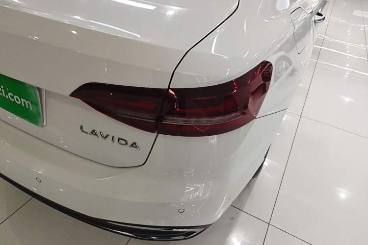 Used Volkswagen Lavida 2024 1.5L Automatic 5 Million Edition Right Rear Taillight