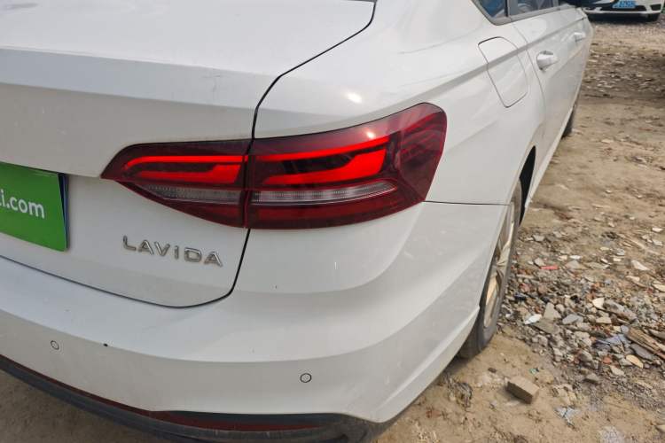 Used Volkswagen Lavida 2024 1.5L Automatic DeYi Edition Right Rear Taillight