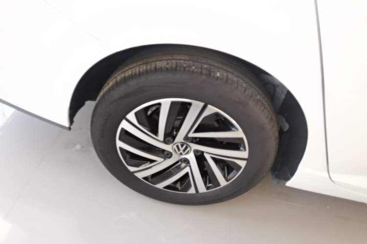 Used Volkswagen Lavida 2024 300TSI DSG Starry Sky Leading Edition Right Rear Wheel Hub