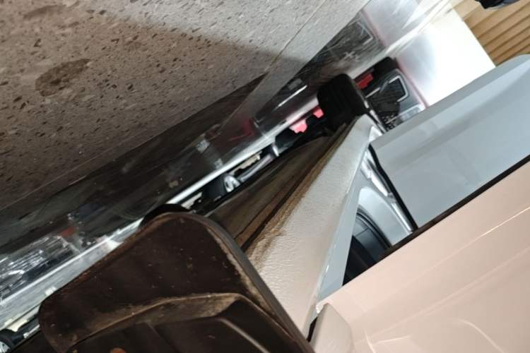 Used Volkswagen Lavida 2024 1.5L Automatic Starry Sky 5 Million Edition Right Side Sill