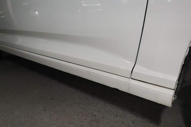 Used Volkswagen Lavida 2024 1.5L Automatic DeYi Edition Right Side Sill