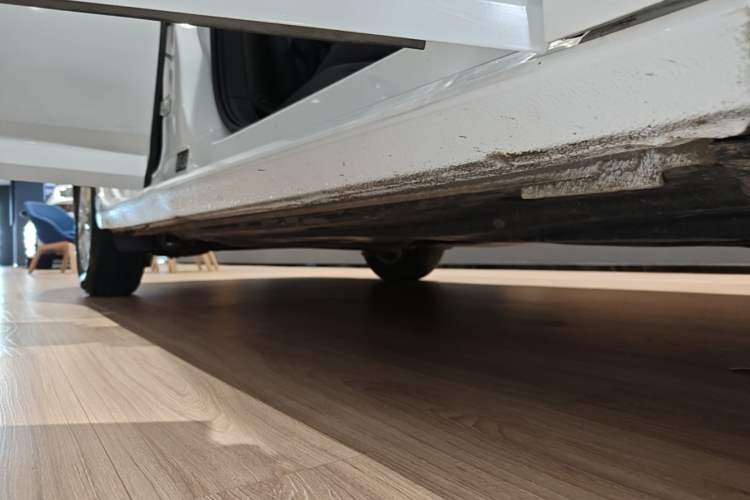 Used Volkswagen Lavida 2024 1.5L Automatic DeYi Edition Right Side Sill