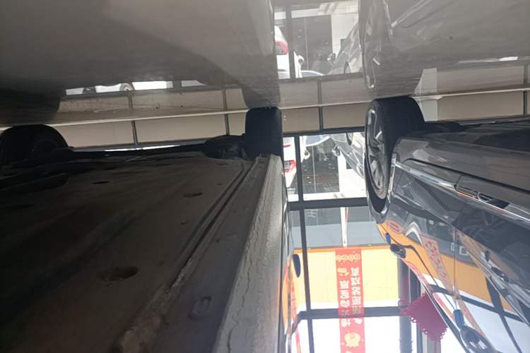 Used Volkswagen Lavida 2024 1.5L Automatic 5 Million Edition Right Side Sill