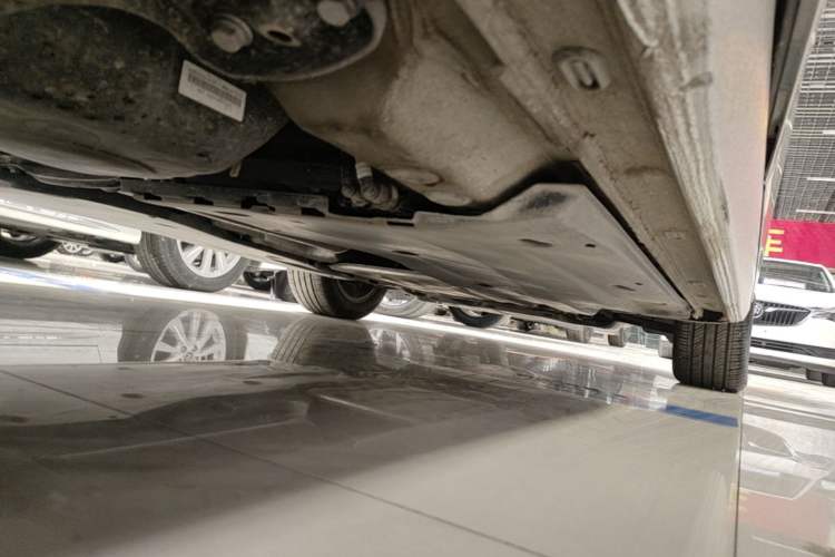 Used Volkswagen Lavida 2024 1.5L Automatic Starry Sky 5 Million Edition Right Side Sill