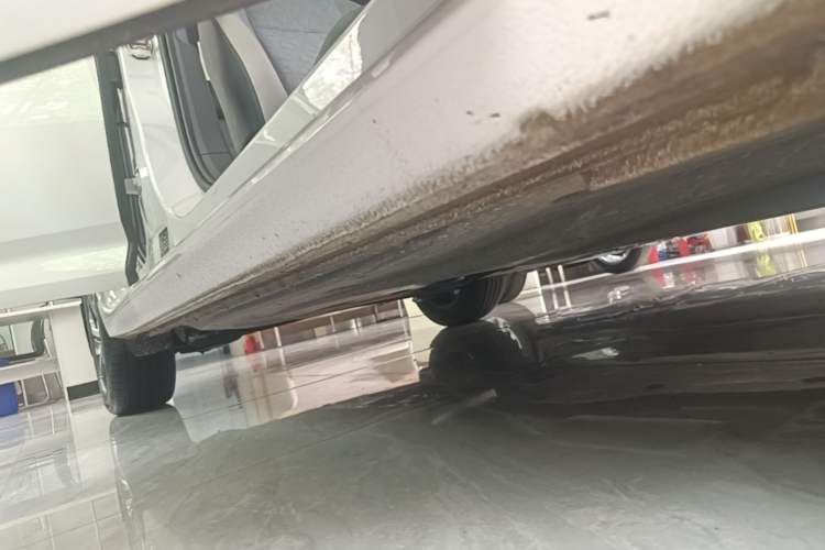 Used Volkswagen Lavida 2024 300TSI DSG Full-Comfort Edition Right Side Sill
