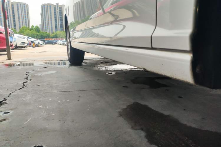 Used Volkswagen Lavida 2024 1.5L Automatic DeYi Edition Right Side Sill