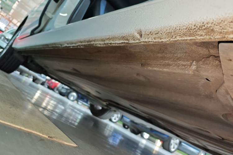 Used Volkswagen Lavida 2024 1.5L Automatic DeYi Edition Right Side Sill