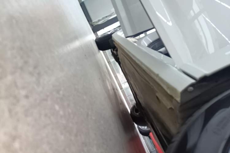 Used Volkswagen Lavida 2024 1.5L Automatic Starry Sky 5 Million Edition Right Side Sill