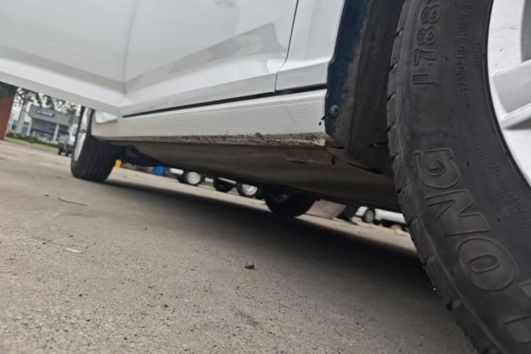 Used Volkswagen Lavida 2024 1.5L Automatic DeYi Edition Right Side Sill