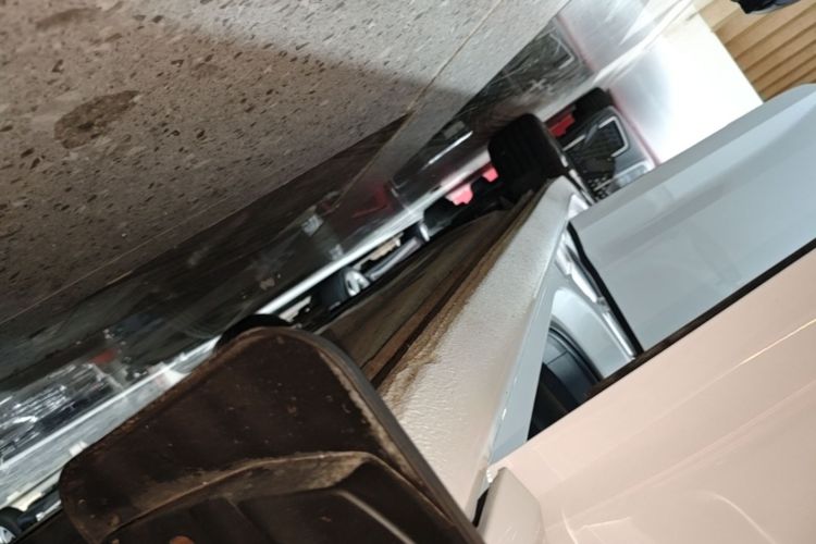 Used Volkswagen Lavida 2024 1.5L Automatic Starry Sky 5 Million Edition Right Side Sill