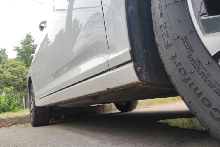 Used Volkswagen Lavida 2024 300TSI DSG Starry Sky Leading Edition Right Side Sill