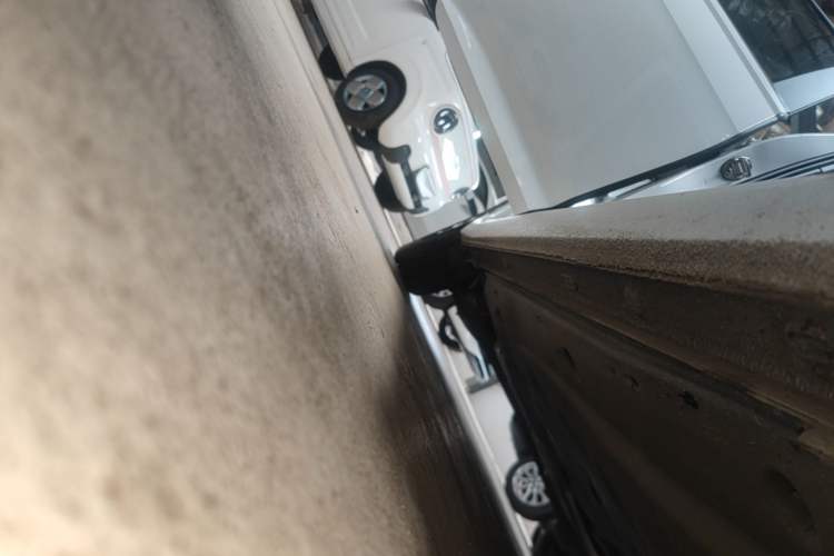 Used Volkswagen Lavida 2024 1.5L Automatic Starry Sky 5 Million Edition Right Side Sill
