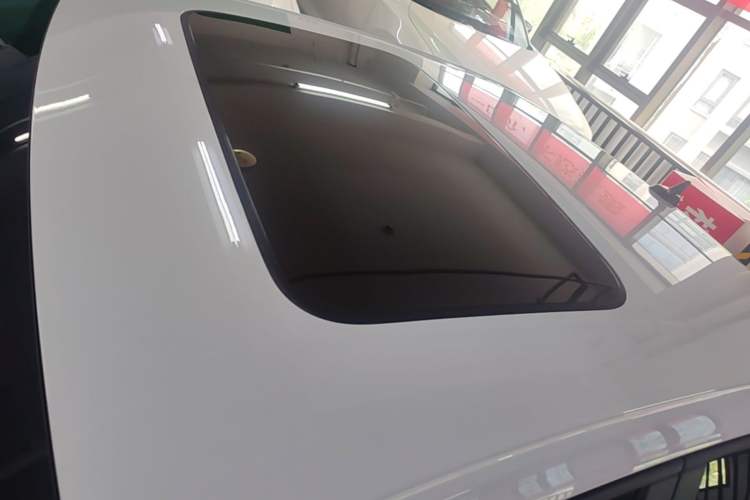 Used Volkswagen Lavida 2024 1.5L Automatic 5 Million Edition Roof
