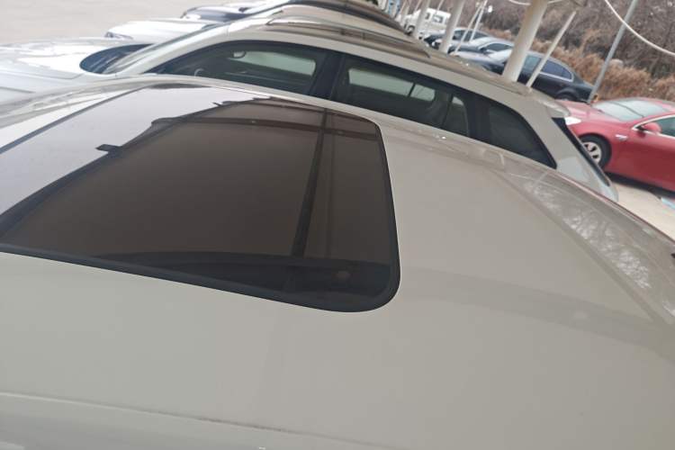 Used Volkswagen Lavida 2024 1.5L Automatic 5 Million Edition Roof