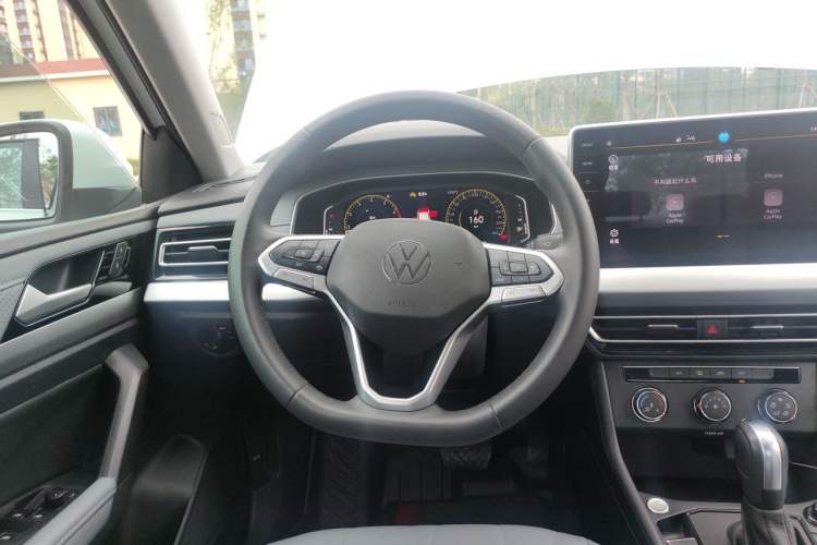 Used Volkswagen Lavida 2024 1.5L Automatic Starry Sky 5 Million Edition Steering Wheel