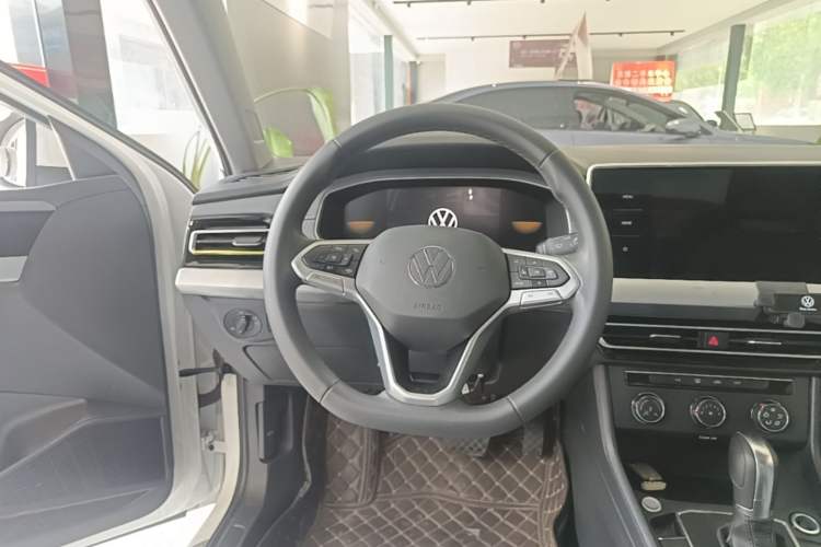 Used Volkswagen Lavida 2024 300TSI DSG Full-Comfort Edition Steering Wheel