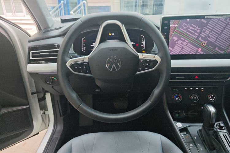 Used Volkswagen Lavida 2024 1.5L Automatic Starry Sky 5 Million Edition Steering Wheel