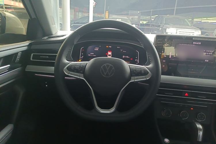 Used Volkswagen Lavida 2024 1.5L Automatic Starry Sky 5 Million Edition Steering Wheel