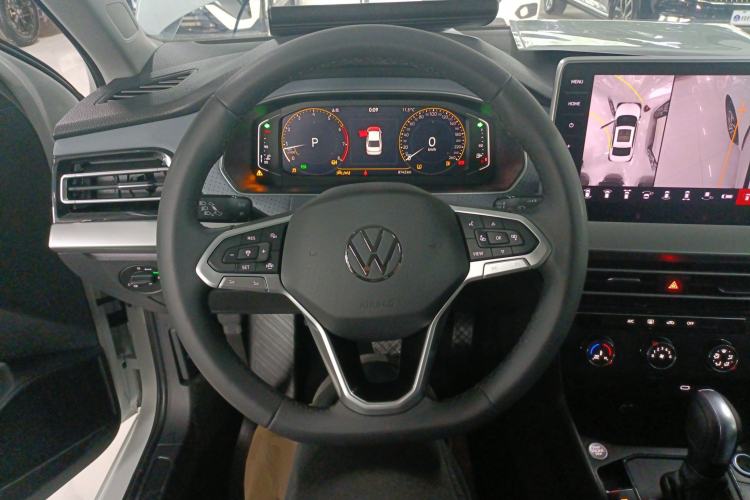 Used Volkswagen Lavida 2024 1.5L Automatic Starry Sky 5 Million Edition Steering Wheel
