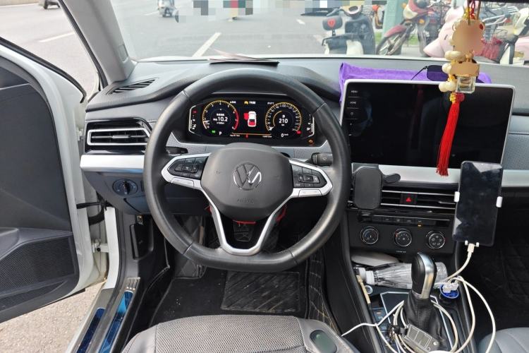 Used Volkswagen Lavida 2024 1.5L Automatic Starry Sky 5 Million Edition Steering Wheel