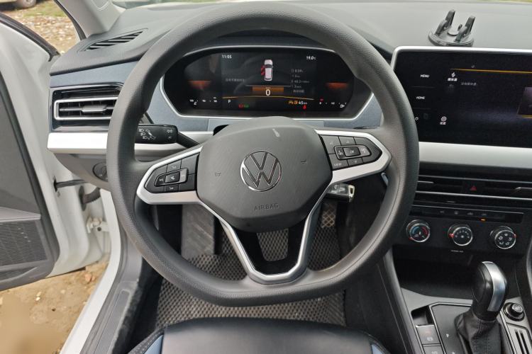Used Volkswagen Lavida 2024 1.5L Automatic DeYi Edition Steering Wheel
