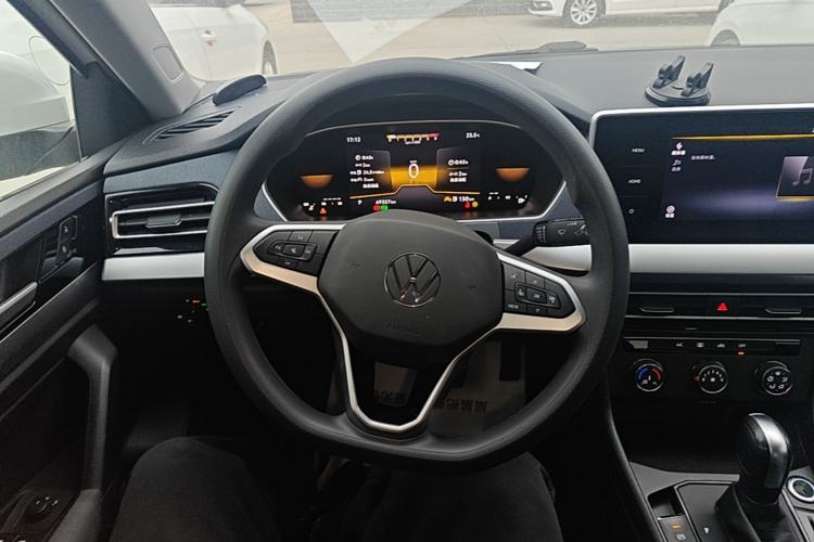Used Volkswagen Lavida 2024 1.5L Automatic DeYi Edition Steering Wheel