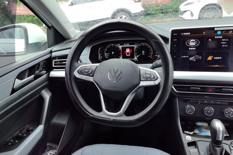 Used Volkswagen Lavida 2024 1.5L Automatic Starry Sky 5 Million Edition Steering Wheel