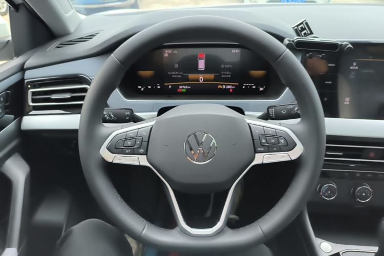 Used Volkswagen Lavida 2024 300TSI DSG Full-Comfort Edition Steering Wheel