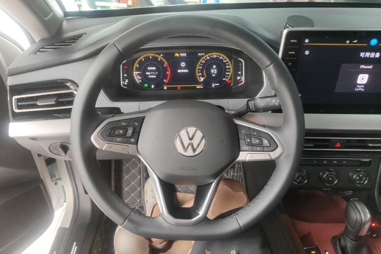 Used Volkswagen Lavida 2024 1.5L Automatic Starry Sky 5 Million Edition Steering Wheel