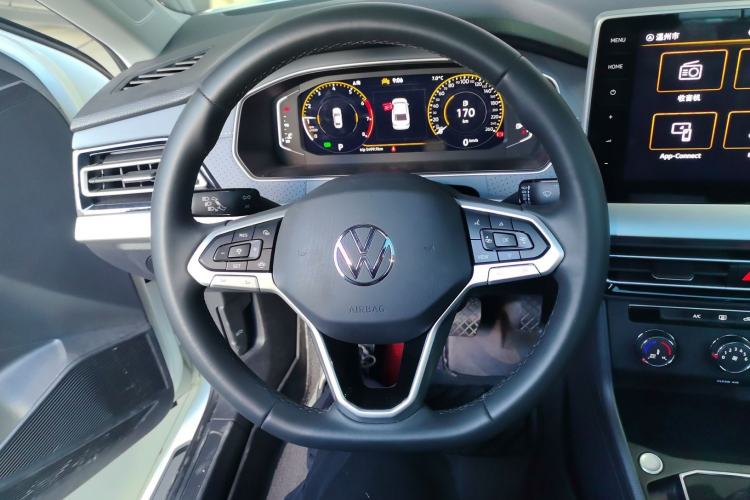 Used Volkswagen Lavida 2024 1.5L Automatic Starry Sky 5 Million Edition Steering Wheel