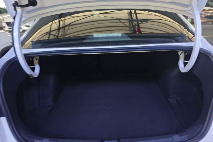 Used Volkswagen Lavida 2024 300TSI DSG Starry Sky Leading Edition Trunk